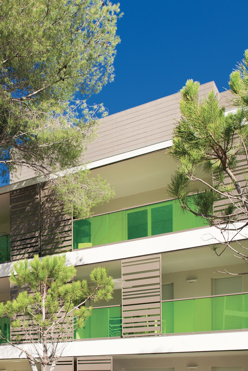 Résidence Le Parc vue des balcons verts à Saint-Raphaël- Jean-Pascal Clément Architecte