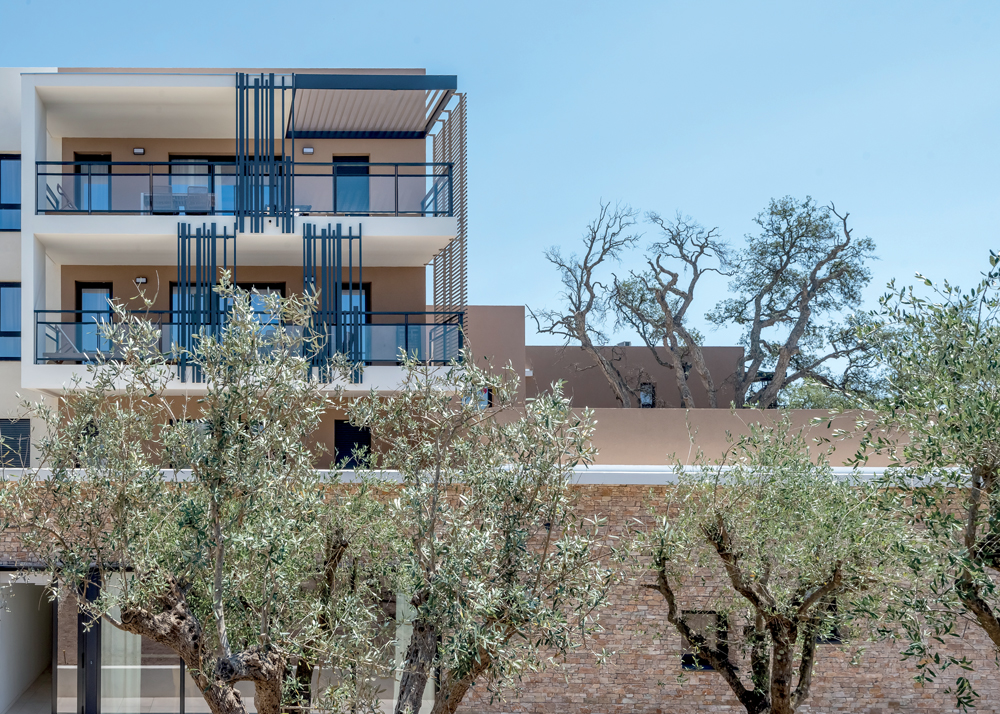Résidence Douce Quiétude, vue extérieure d'ensemble des balcons et des arbres - Jean-Pascal Clément Architecte